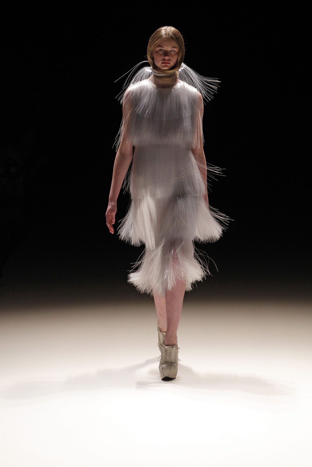 Iris van Herpen presented by Mercedes-Benz and ELLE 2012㳡ͼƬ