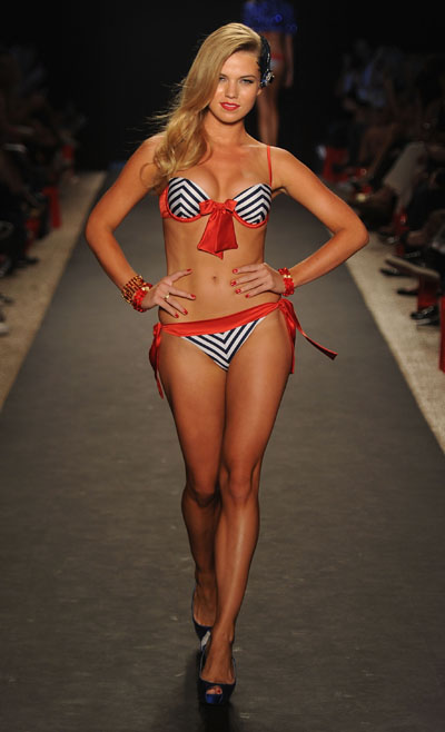 Beach Bunny Swimwear 2012Ӿװ㳡ͼƬ