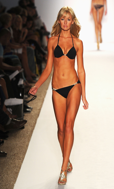 Perfect Tan Bikini 2012Ӿװ㳡ͼƬ