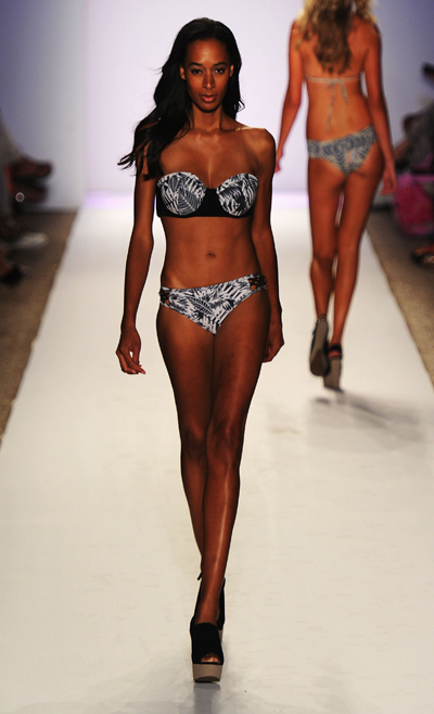 TAVIK Swimwear 2012Ӿװ㳡ͼƬ