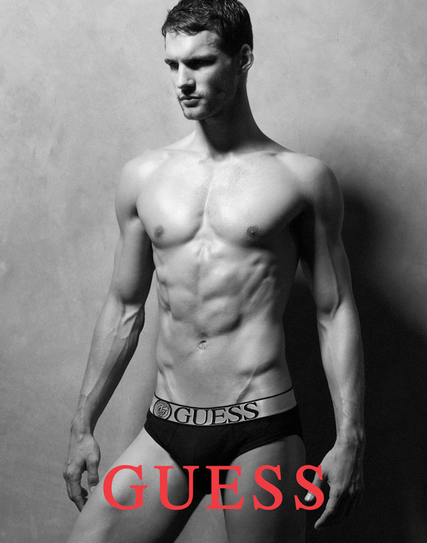 Guess 2011秋冬男士内衣广告