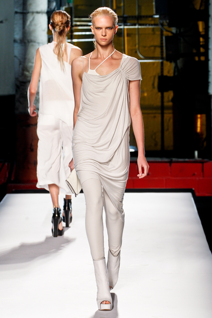 Helmut Lang 2012㳡ͼƬ