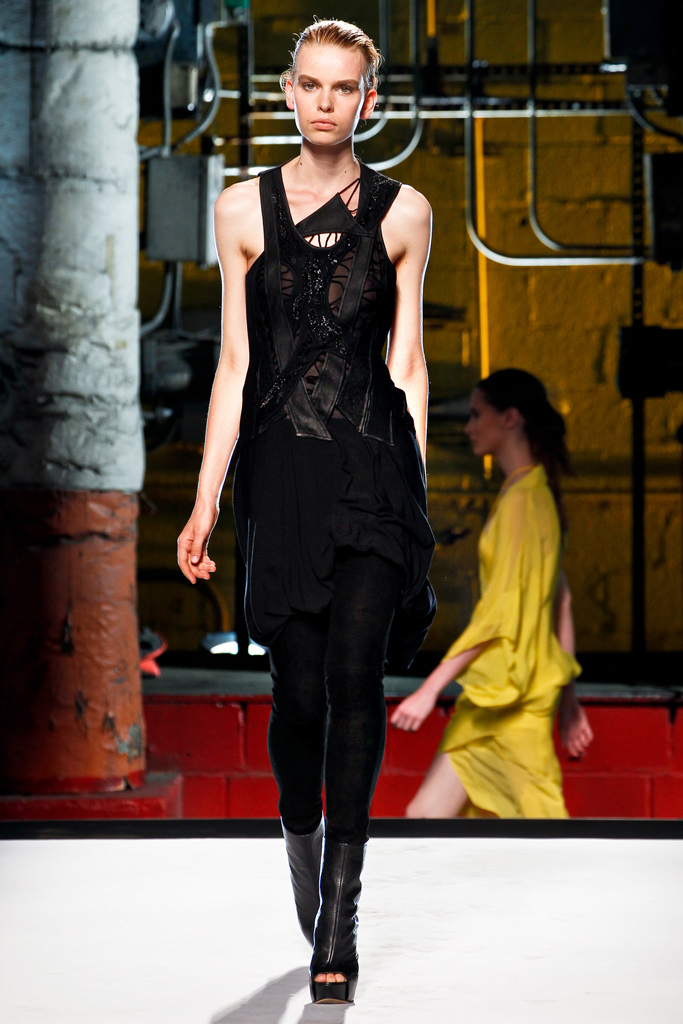 Helmut Lang 2012㳡ͼƬ