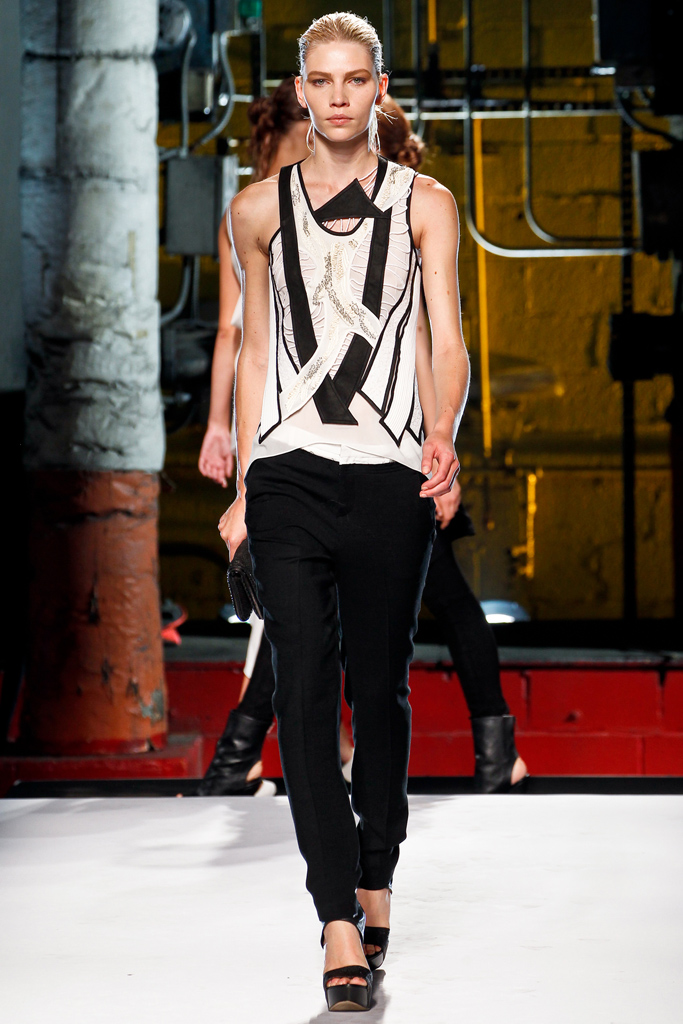 Helmut Lang 2012㳡ͼƬ