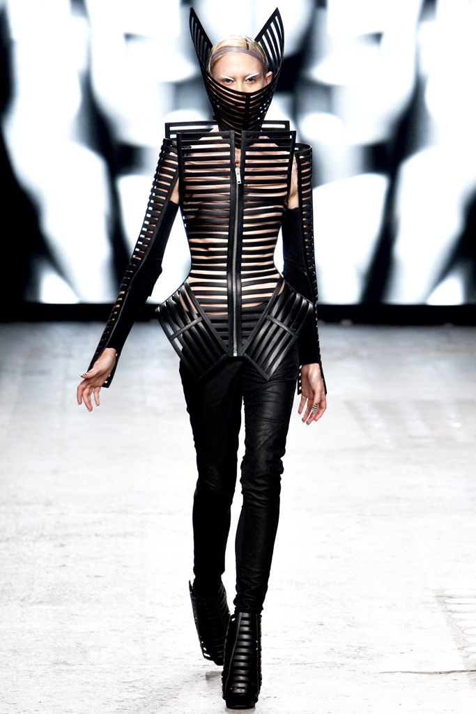 Gareth Pugh 2012春夏秀场