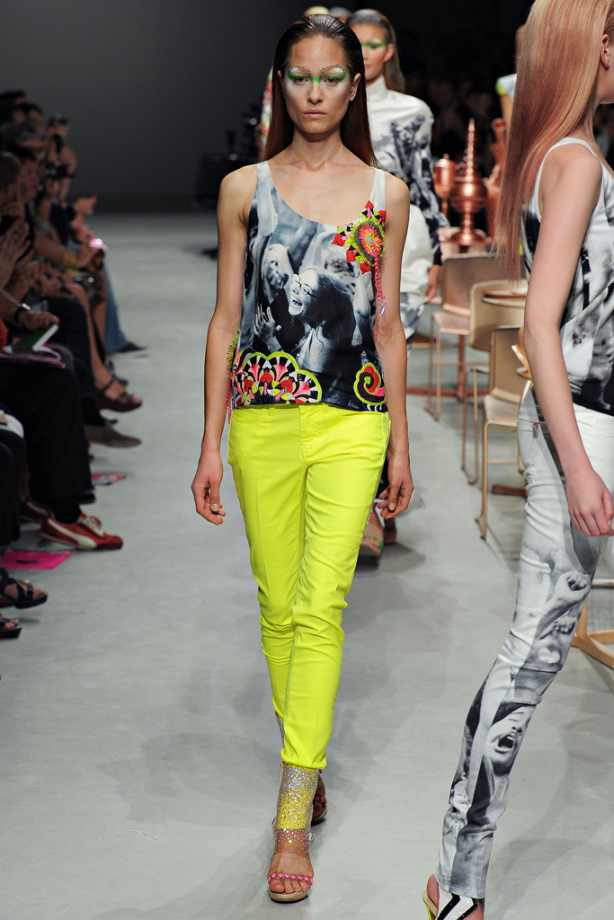 Manish Arora 2012㳡ͼƬ