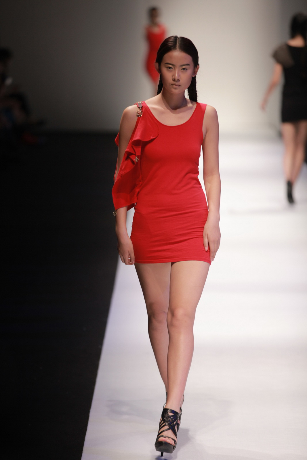 YOUNG DESIGNERSFOR XIU 2012 ͼƬ