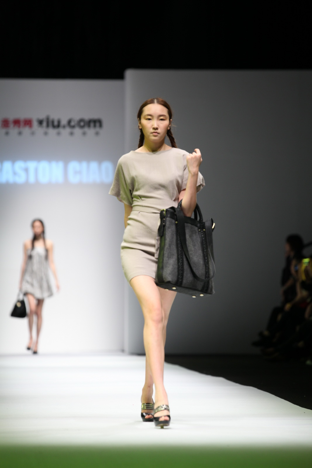 YOUNG DESIGNERSFOR XIU 2012 ͼƬ