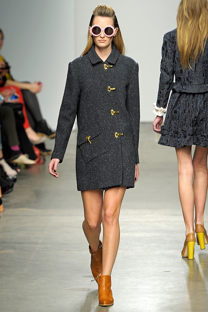 Karen Walker 2012ﶬ¸ͼƬ