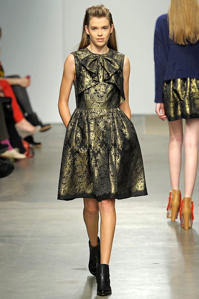 Karen Walker 2012ﶬ¸ͼƬ