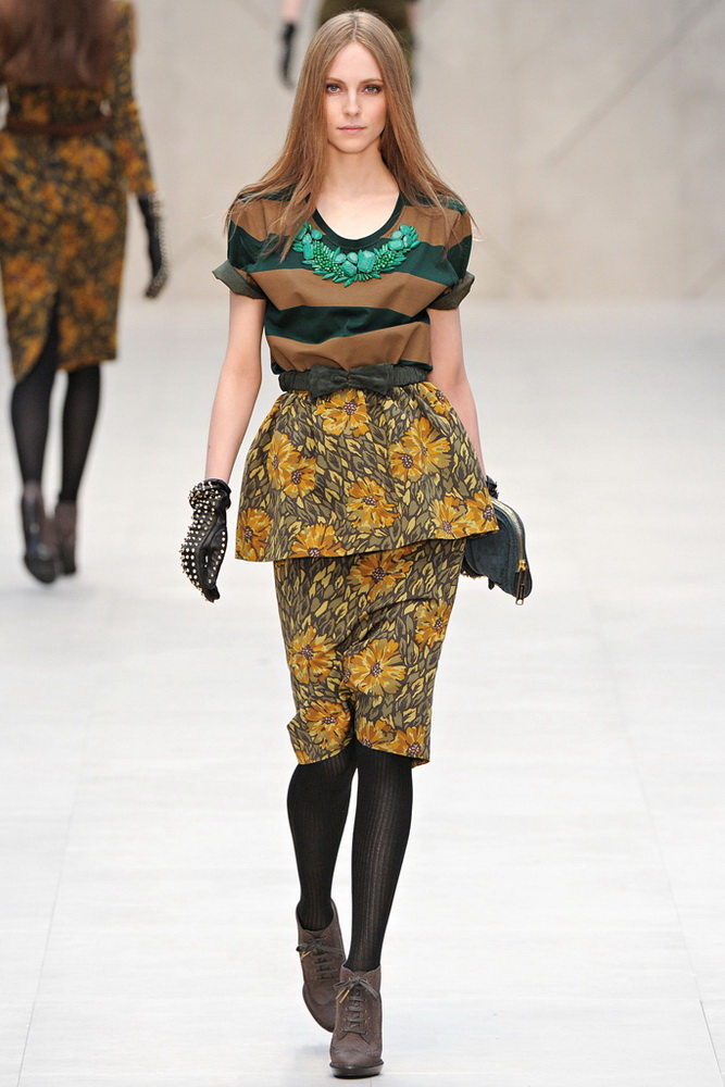 Burberry Prorsum 2012ﶬ¸ͼƬ