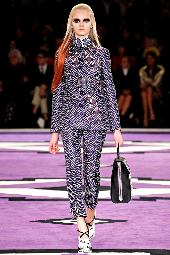 Prada 2012ﶬ¸ͼƬ