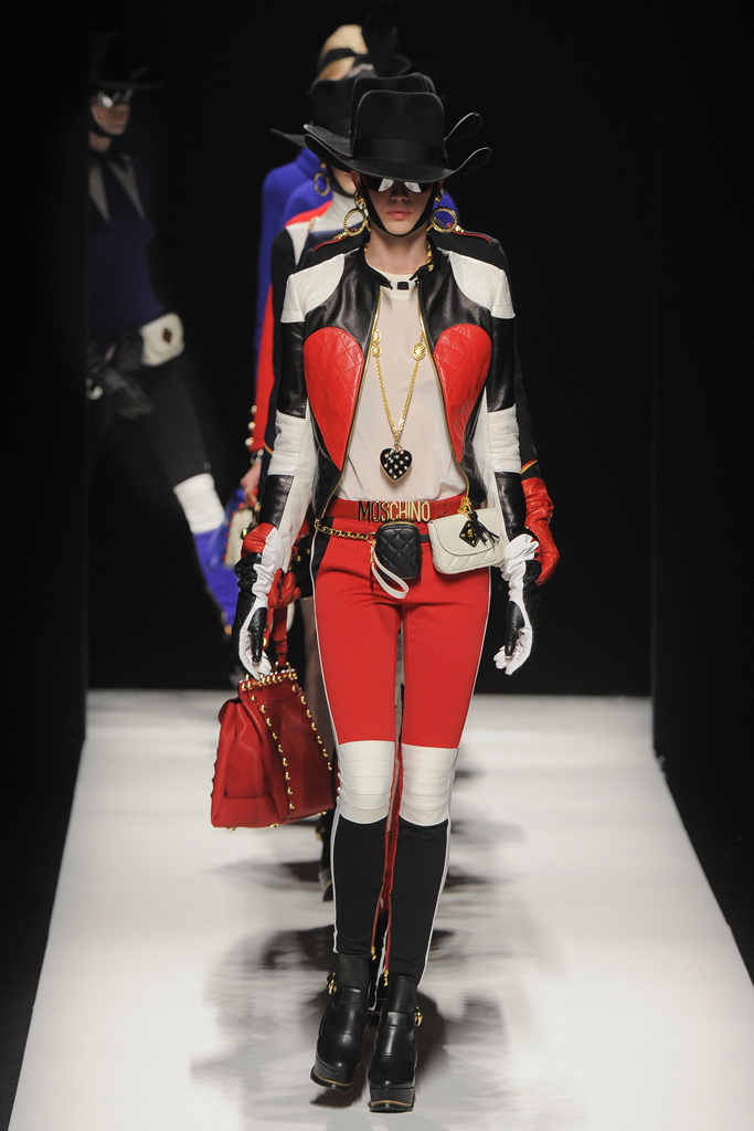 Moschino 2012ﶬ¸ͼƬ