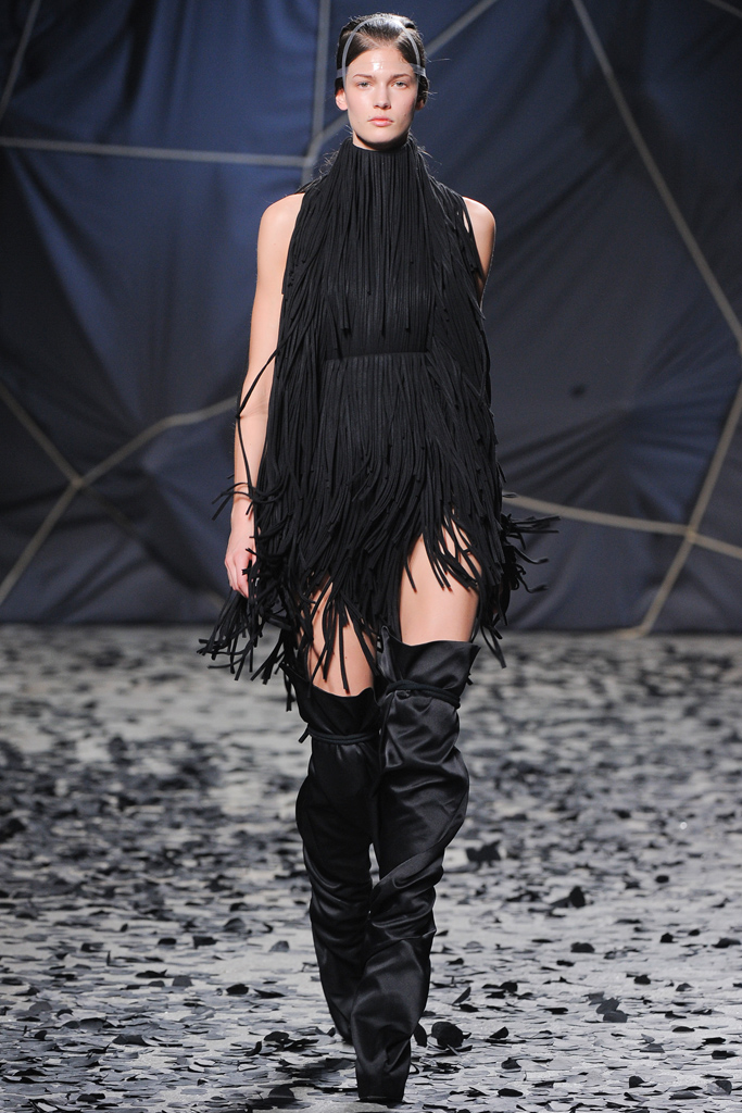 Gareth Pugh 2012ﶬ¸ͼƬ