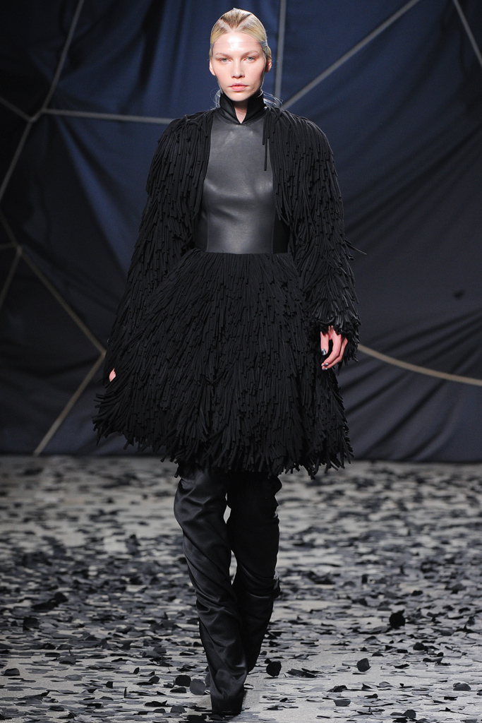 Gareth Pugh 2012ﶬ¸ͼƬ