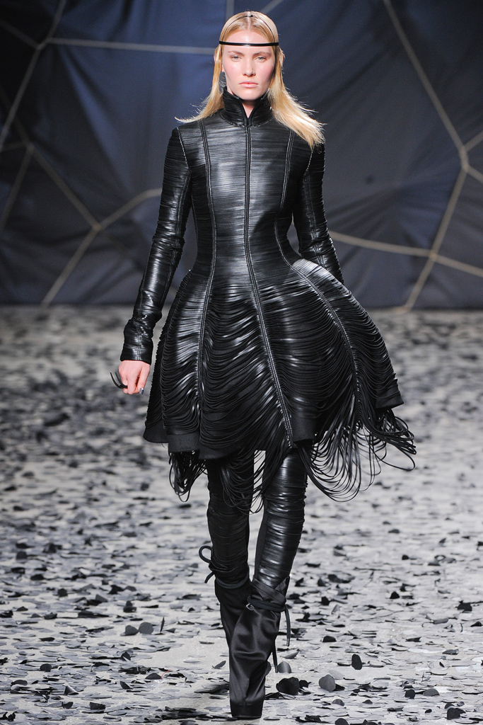 Gareth Pugh 2012ﶬ¸ͼƬ