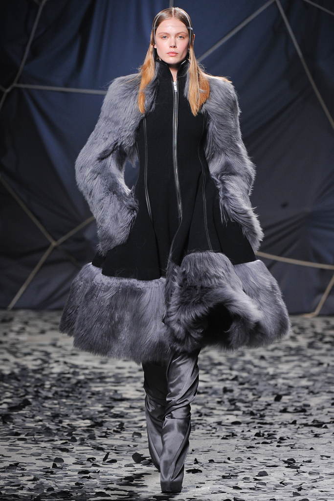 Gareth Pugh 2012ﶬ¸ͼƬ