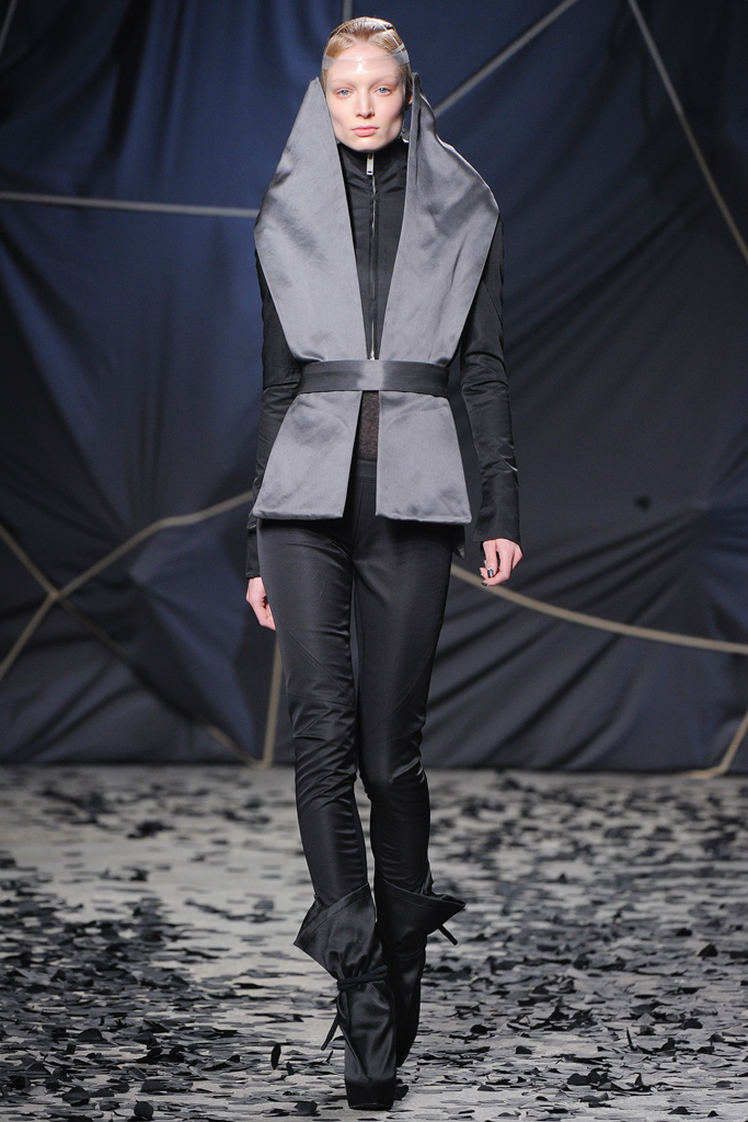 Gareth Pugh 2012ﶬ¸ͼƬ