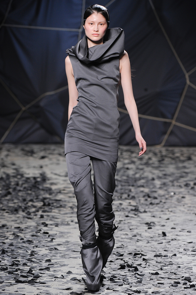 Gareth Pugh 2012ﶬ¸ͼƬ