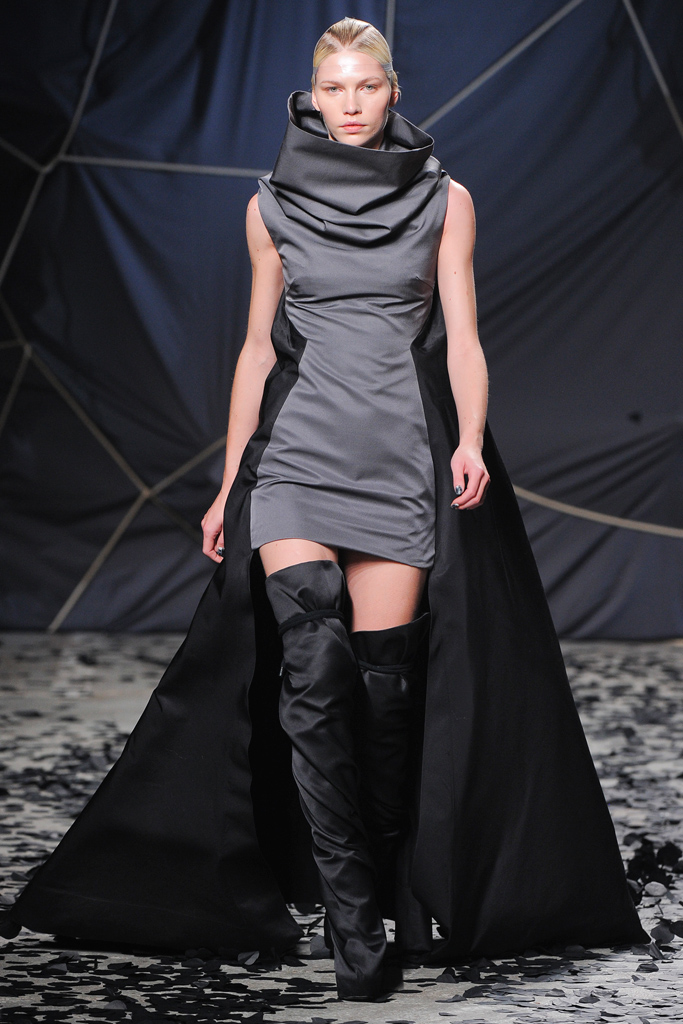 Gareth Pugh 2012ﶬ¸ͼƬ