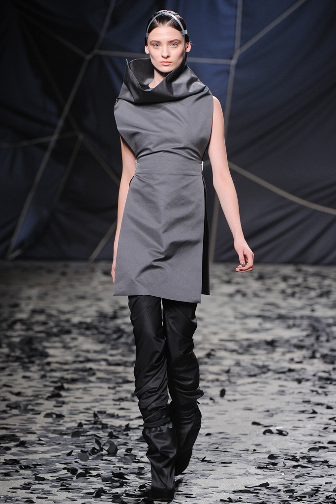 Gareth Pugh 2012ﶬ¸ͼƬ