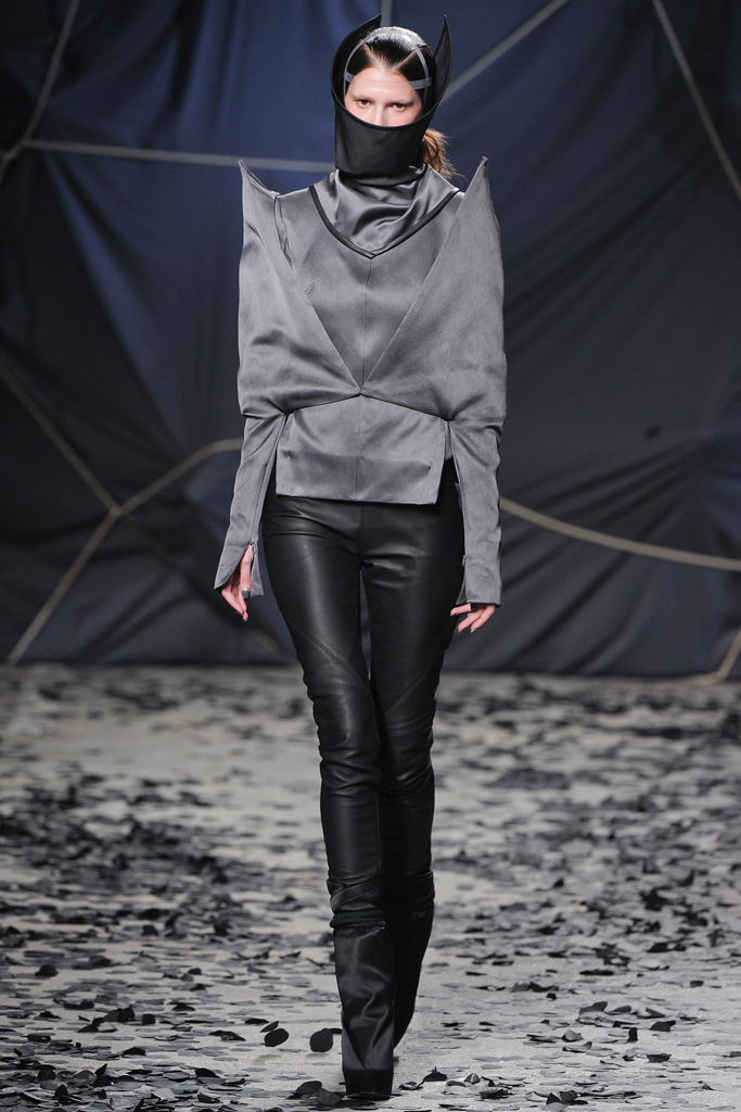 Gareth Pugh 2012ﶬ¸ͼƬ