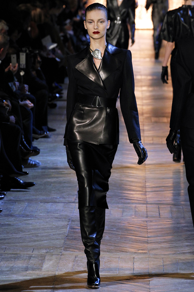 Yves Saint Laurent 2012ﶬ¸ͼƬ