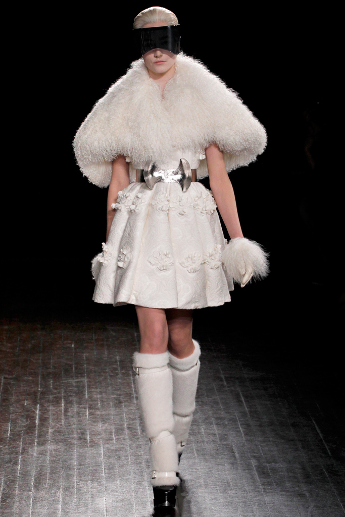 Alexander McQueen 2012ﶬ¸ͼƬ