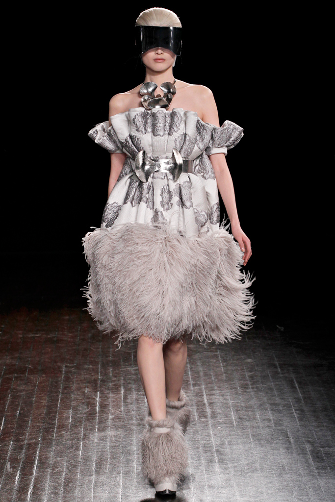 Alexander McQueen 2012ﶬ¸ͼƬ