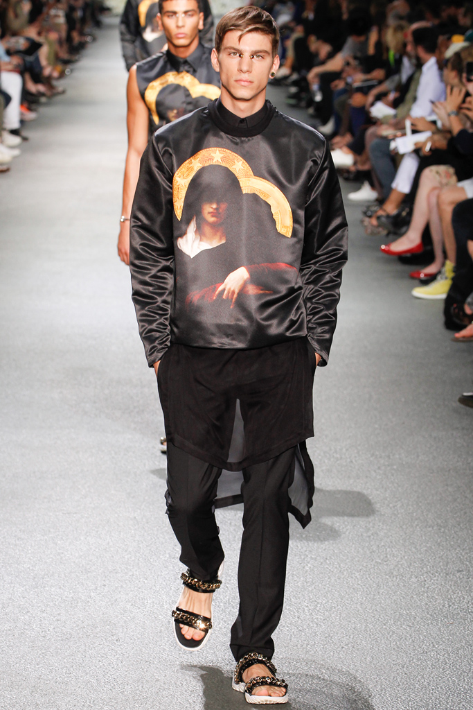 Givenchy 2012ﶬ߼㳡ͼͼƬ