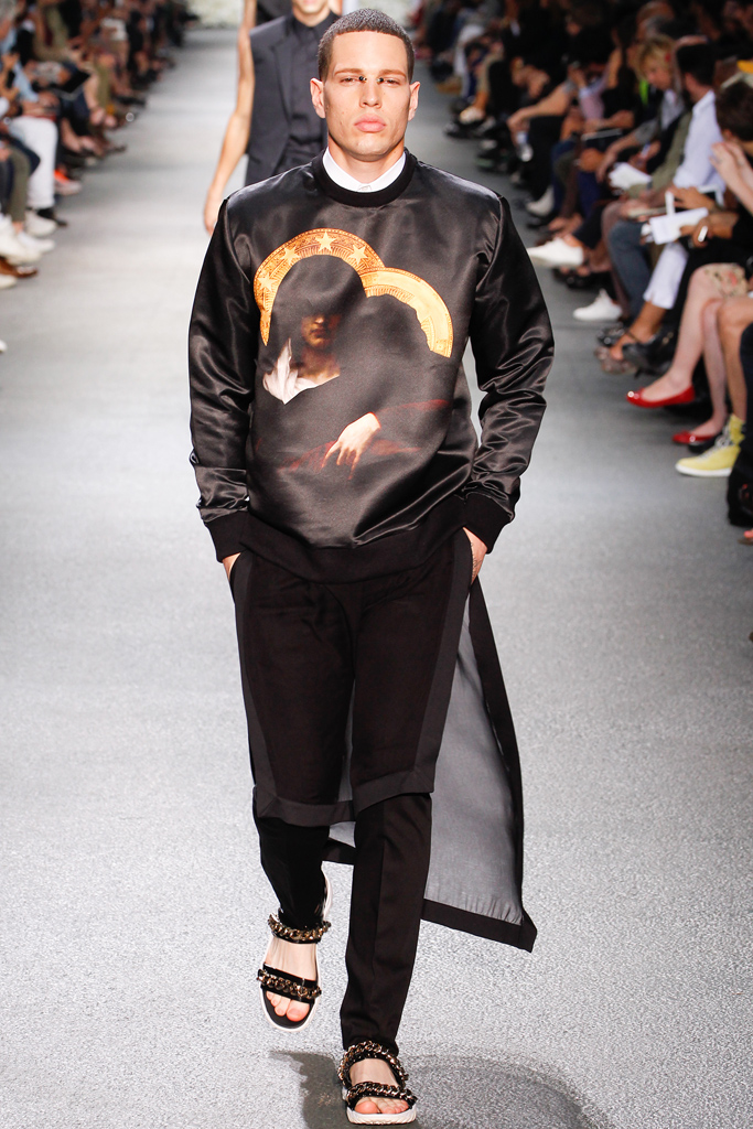 Givenchy 2012ﶬ߼㳡ͼͼƬ