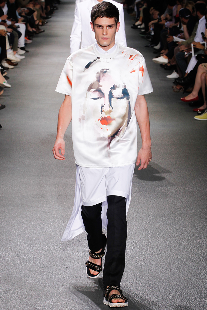 Givenchy 2012ﶬ߼㳡ͼͼƬ