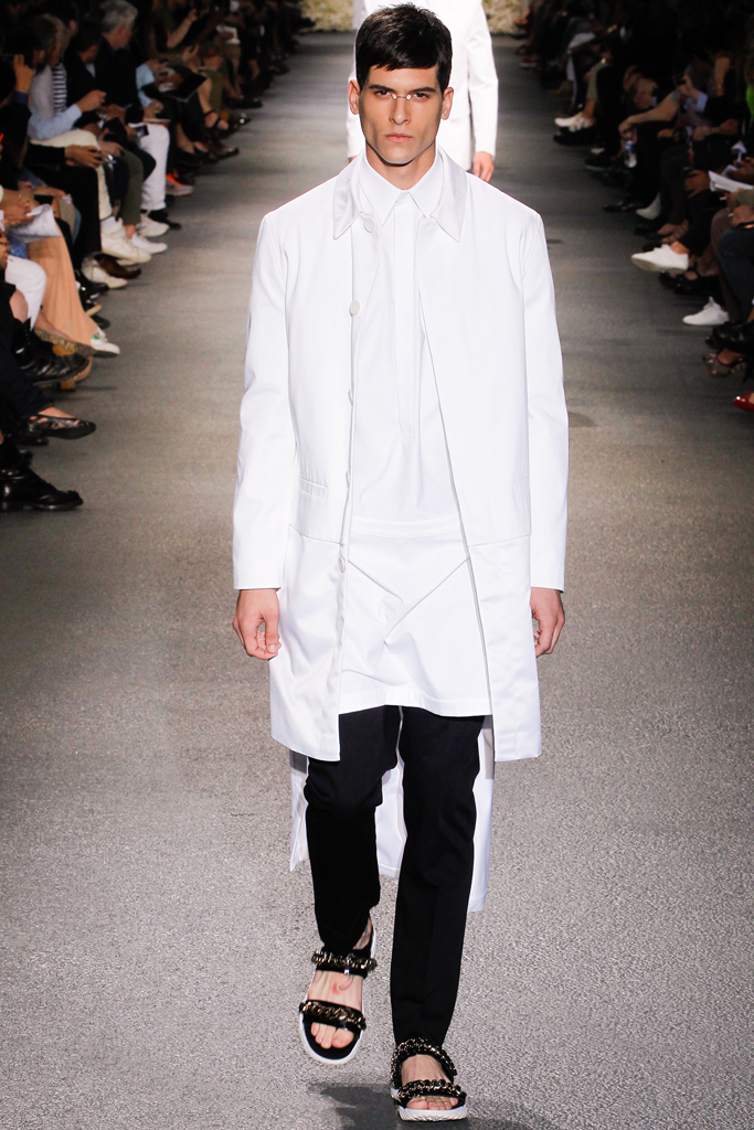 Givenchy 2012ﶬ߼㳡ͼͼƬ