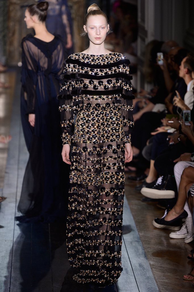 Valentino 2012ﶬ߼㳡ͼͼƬ