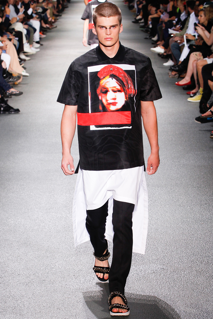 Givenchy 2012ﶬ߼㳡ͼͼƬ