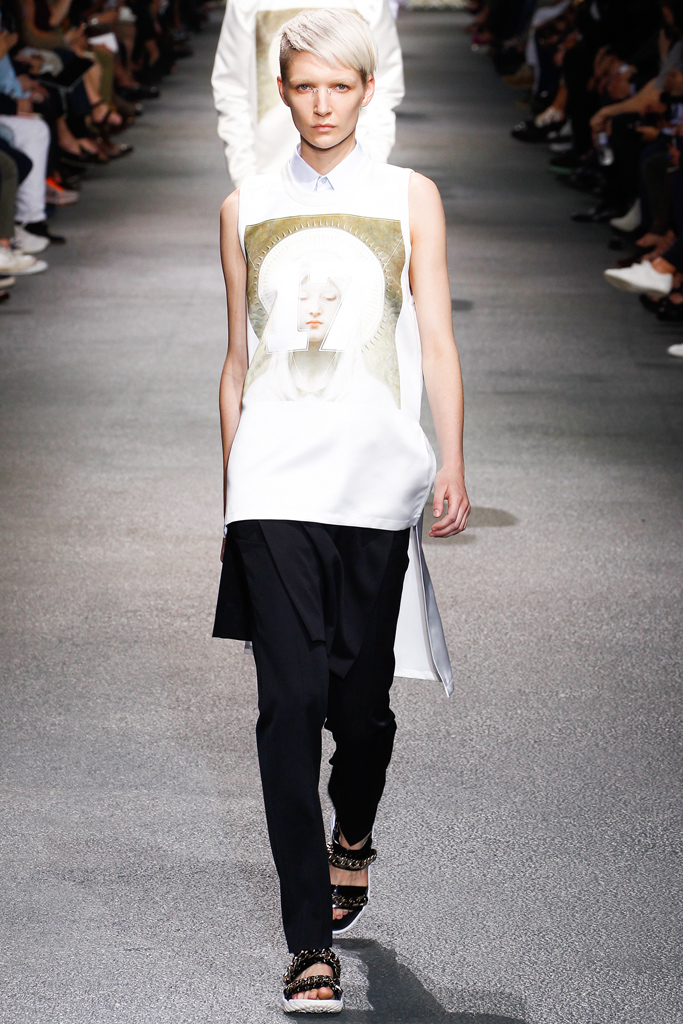 Givenchy 2012ﶬ߼㳡ͼͼƬ