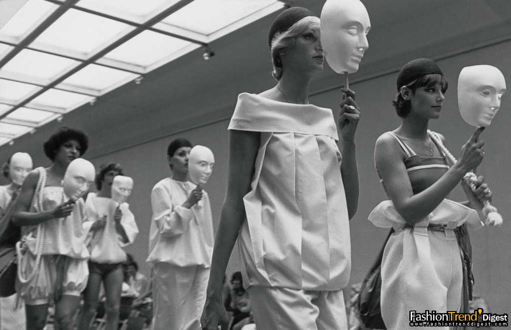 Antwerp Academy, fashion show in the Long Room, 1980s 