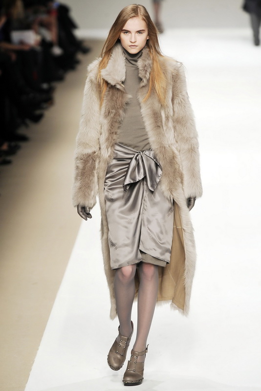 Maxmara 09ﶬͼƬ