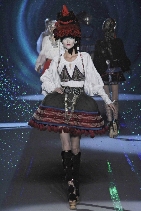 John Galliano 09ﶬͼƬ