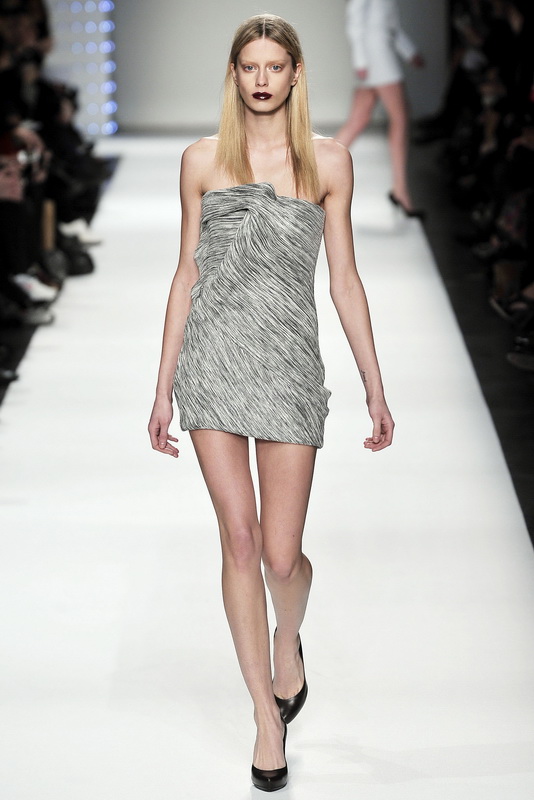 Hussein Chalayan 09秋冬