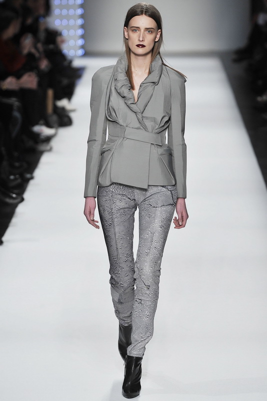 Hussein Chalayan 09ﶬͼƬ