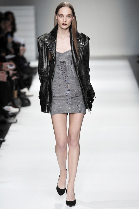 Hussein Chalayan 09ﶬͼƬ