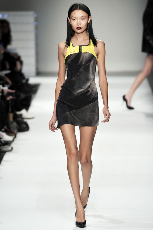 Hussein Chalayan 09ﶬͼƬ