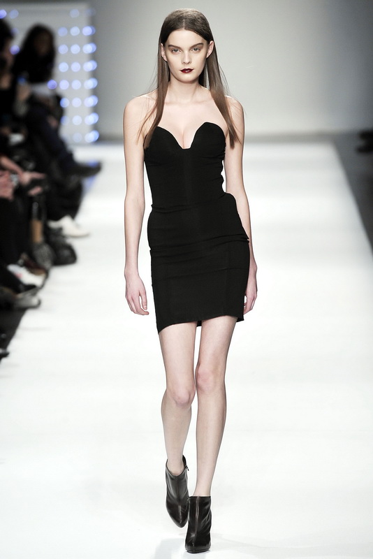 Hussein Chalayan 09ﶬͼƬ