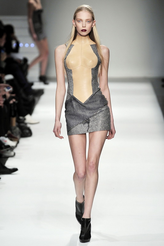 Hussein Chalayan 09ﶬͼƬ