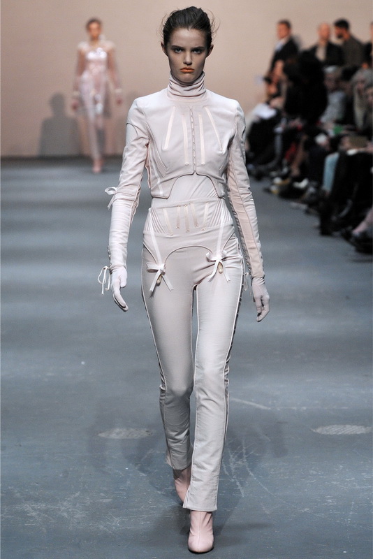 Richard Nicoll 09ﶬͼƬ