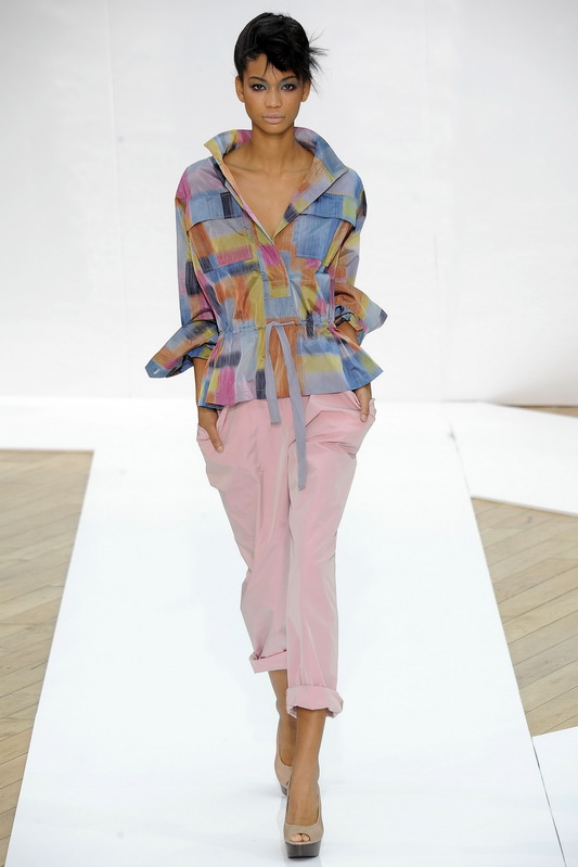 Nicole Farhi 10ĸͼƬ