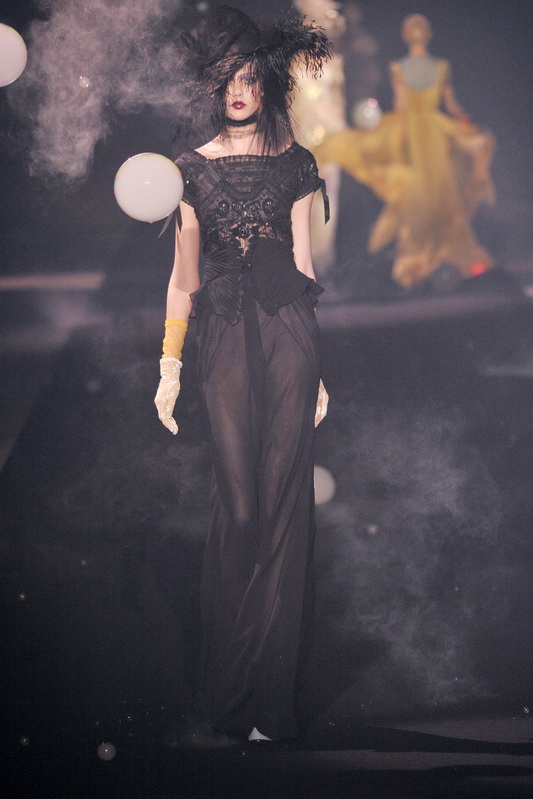 John Galliano 10ĸͼƬ