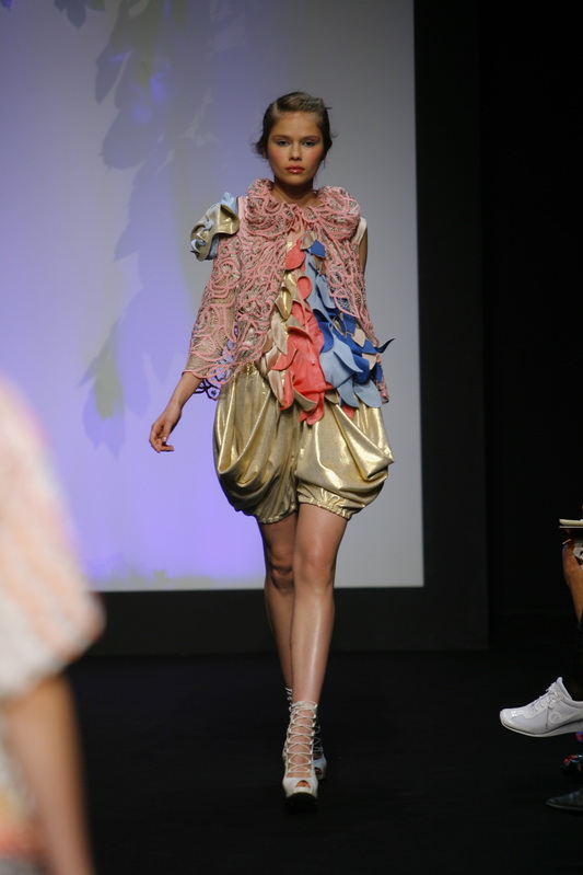 Tsumori Chisato 10ĸͼƬ