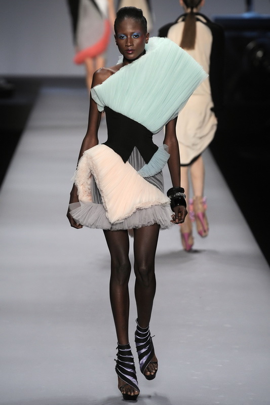 Viktor & Rolf 10ĸͼƬ